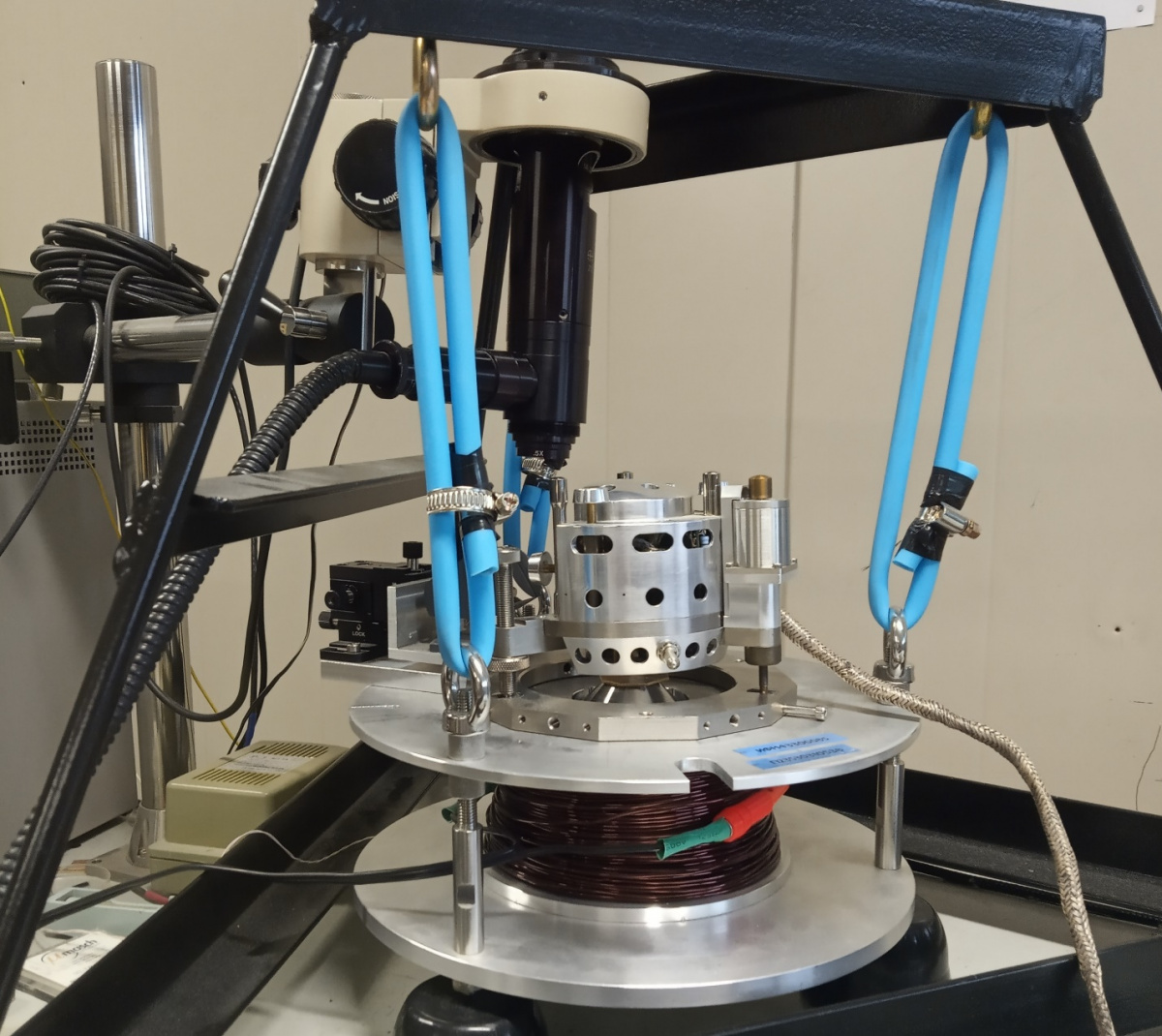 Сканирующий  зондовый микроскоп Solver NEXT