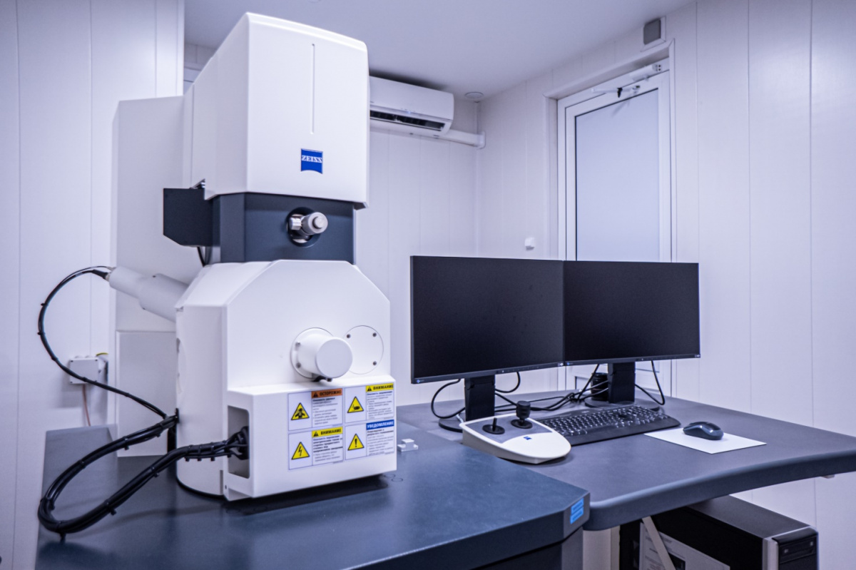 Сканирующий электронный микроскоп EVO 10