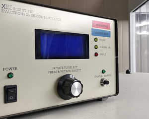 Подготовка подложек и очистка образцов с использованием системы очистки с помощью кислородной плазмы