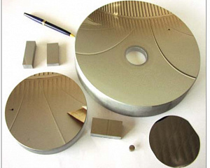 Определение параметров многослойных зеркал в диапазоне экстремального ультрафиолета и мягкого рентгена на стендах ИФМ РАН